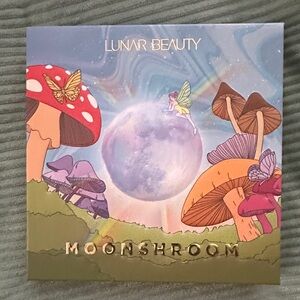 Lunar Beauty Moonshroom Highlighter Palette New